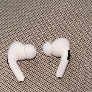 Pair of Apple AirPod Pros 1st Gen